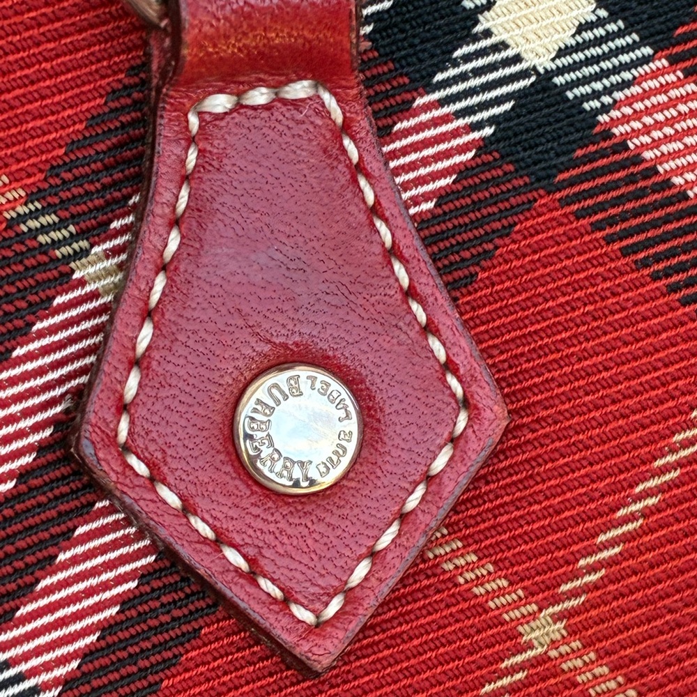 ❤️ Burberry Red Plaid Shoulder Bag - Picture 17 of 17